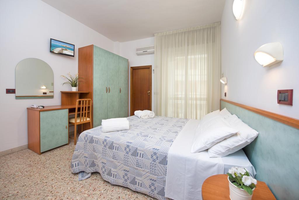 Hotel Mario Cesenatico Exterior foto