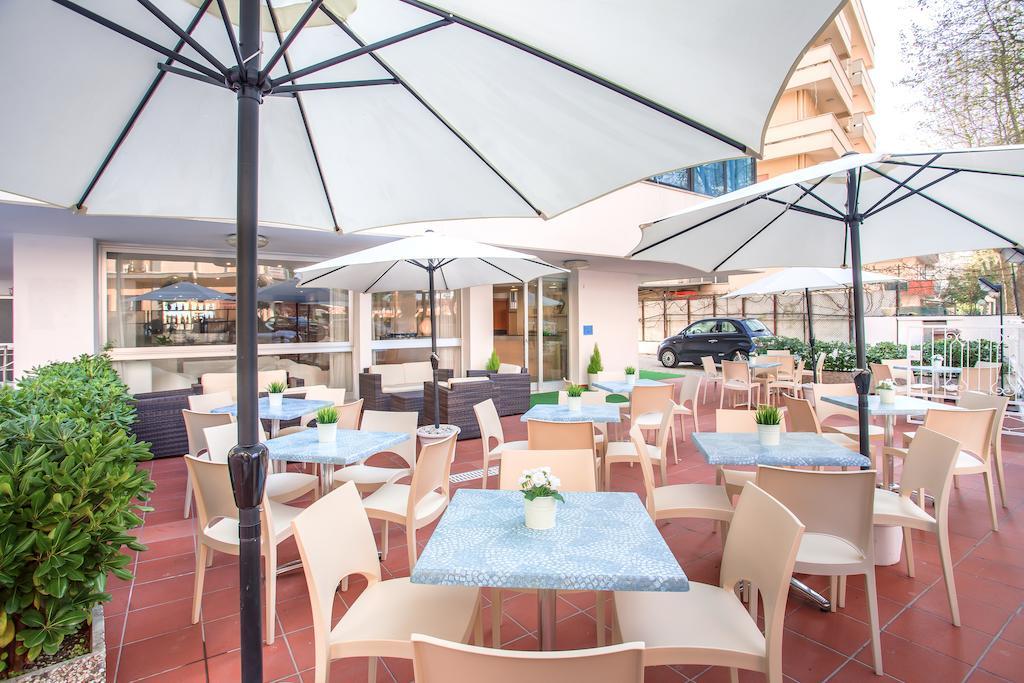 Hotel Mario Cesenatico Exterior foto